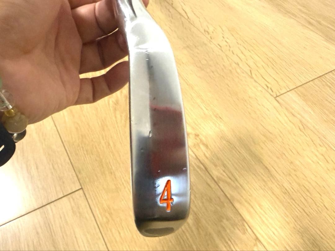 スリクソンZ745 4番アイアン単品　美品