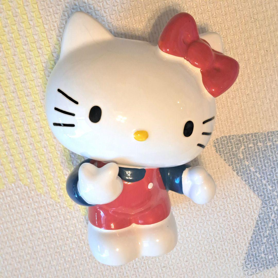 ハローキティ　陶器　貯金箱 立体　フィギュア　バンク　置物　レトロ