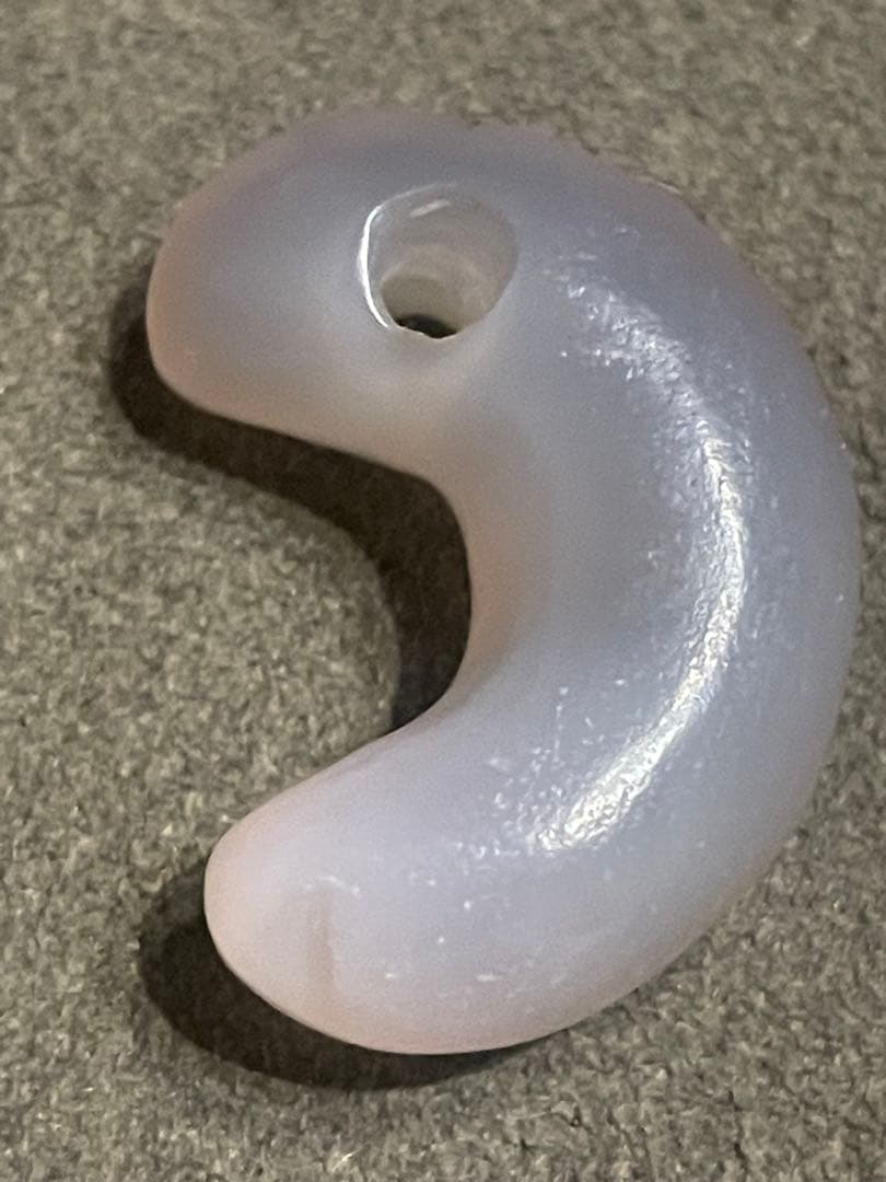 古墳時代　瑪瑙製勾玉