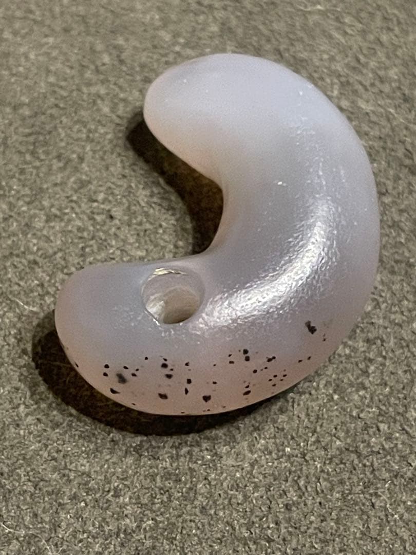 古墳時代　瑪瑙製勾玉