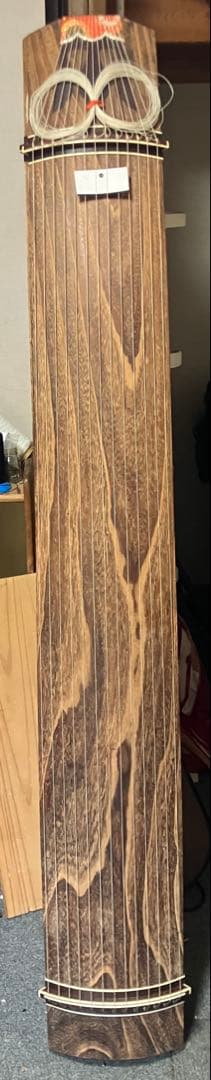 13弦 筝 並甲 すだれ彫り 甲に琴柱の倒れた