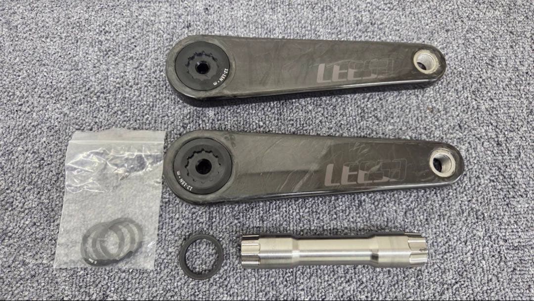 LEESE カーボンクランク チタンスピンドル 24mm 170mm 中古品