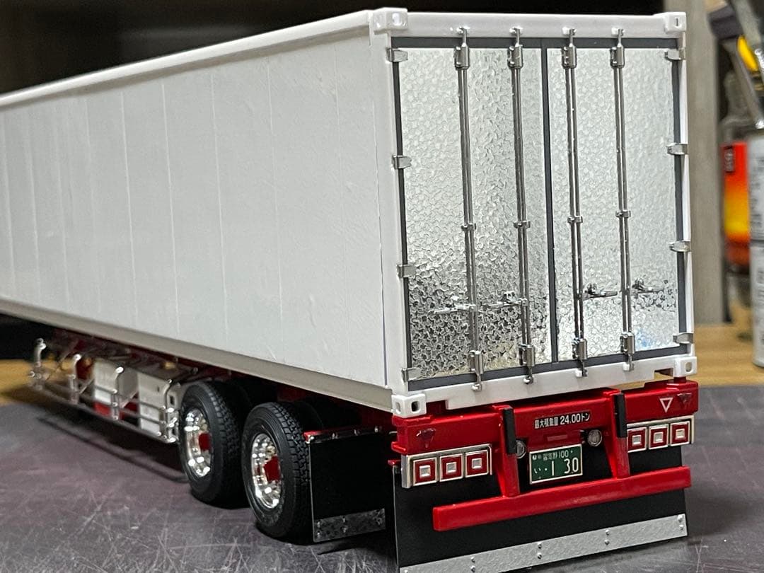 デコトラ‼️1/32 40フィート海コントレーラー2軸MG付きシャーシ