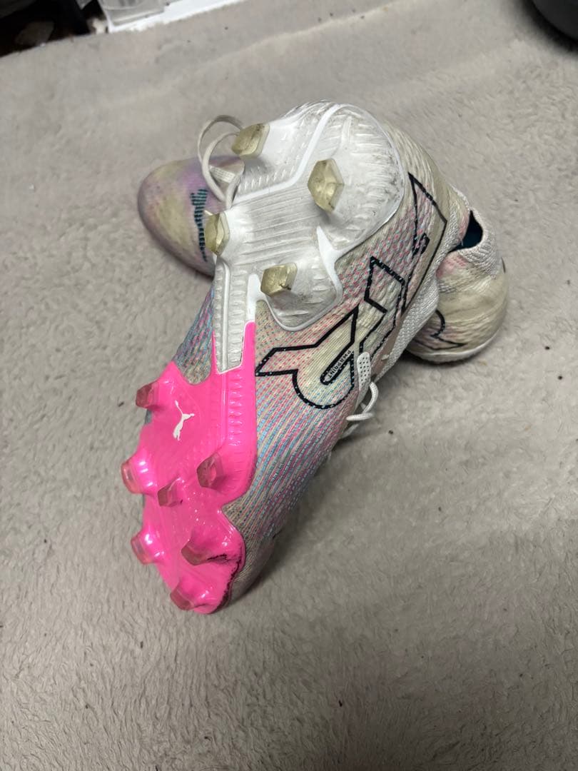 Puma サッカーシューズ ハイカット ホワイト/マルチカラー