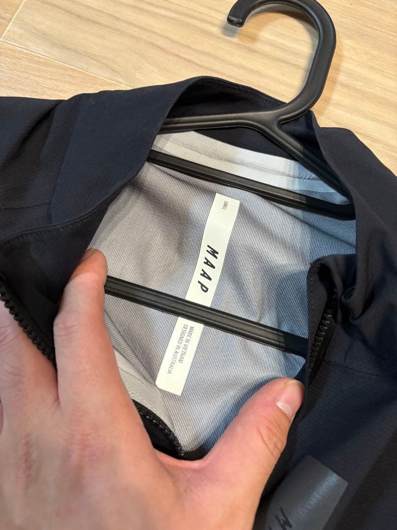 ウェア  Men's Atmos Jacket