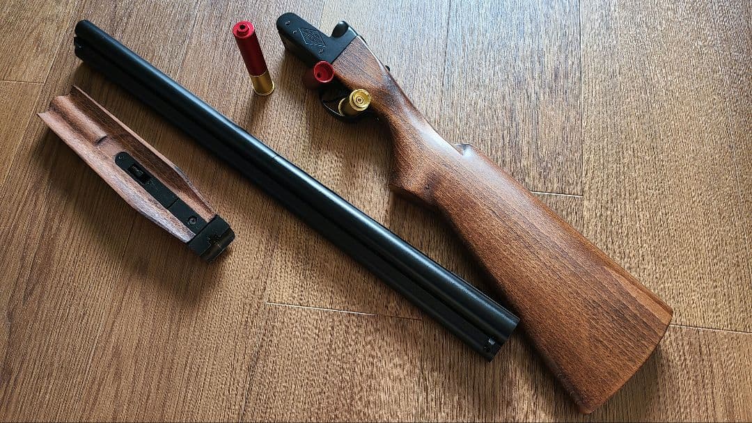 ジャンク 華山マッドマックスダブルバレルショットガンシェル２個付きエアガン18禁