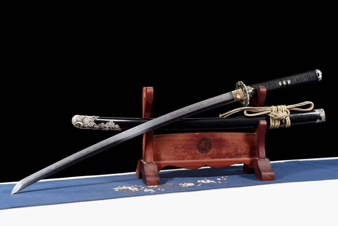 古龍野太刀 高級本格居合刀 三色研 龍神図 彫物 大漆鞘 稽古