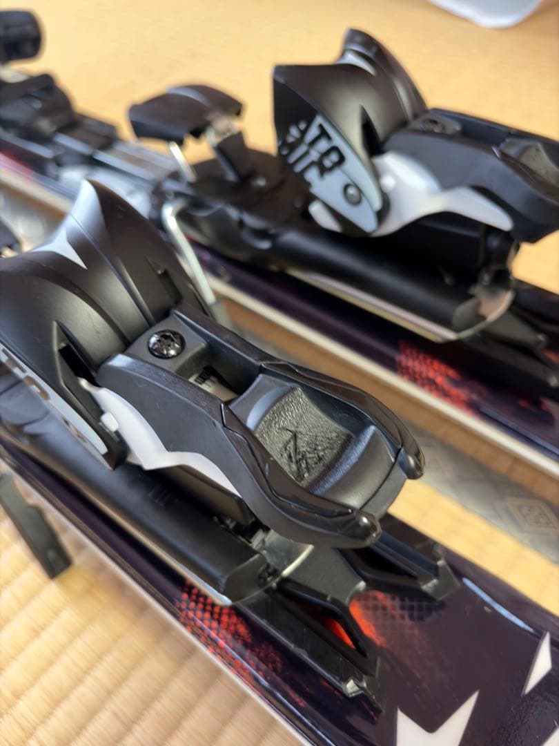 ATOMIC NOMAD オールマウンテンスキー（ポール付き）