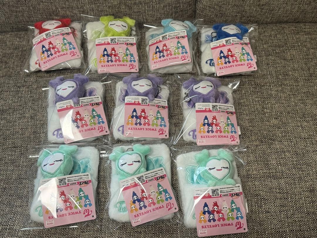 ★本日値下げ中★TWICE LOVELYS GIGO限定 54個セット