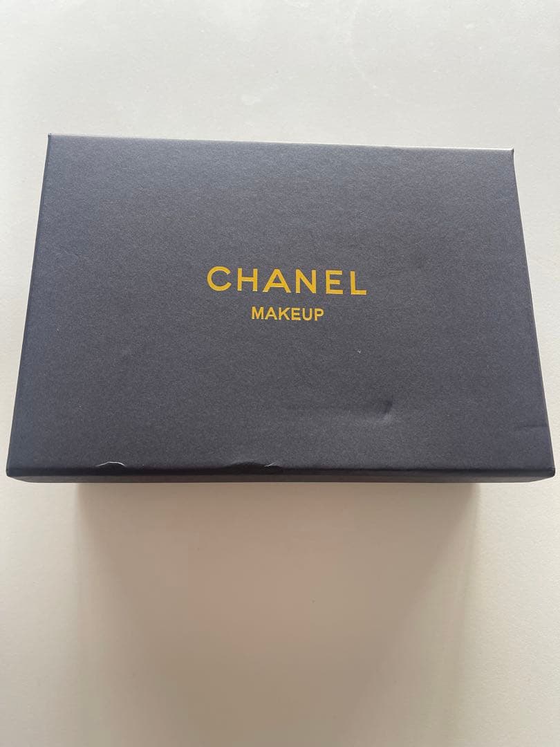 CHANEL ブラックショルダーバッグ キルティング