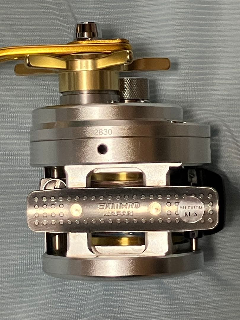 シマノカルカッタ401Ｆ