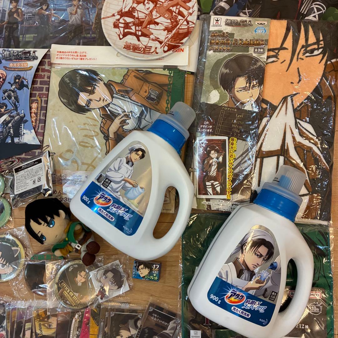 進撃の巨人 グッズ 大量 まとめ売り リヴァイ フィギュア 300点以上