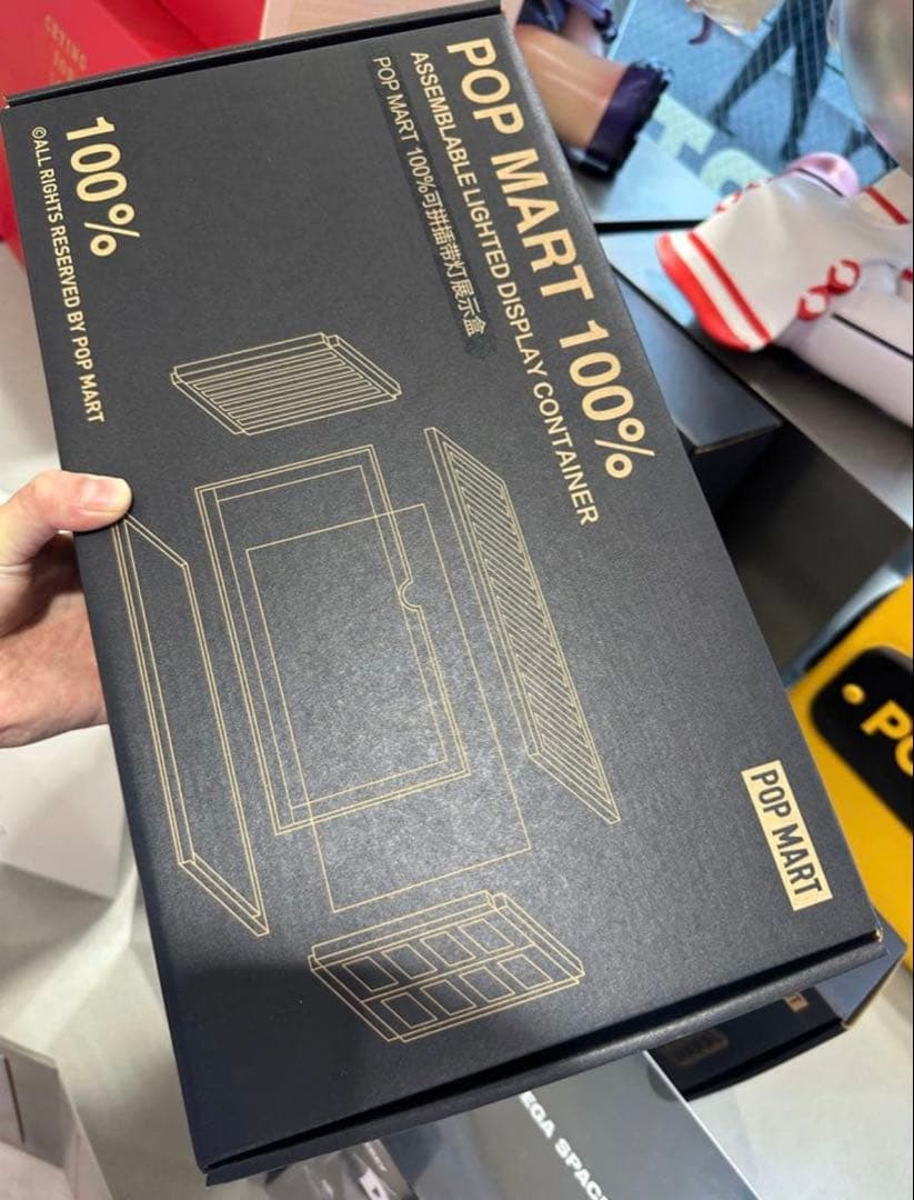 POP MART 100% ライト付き ディスプレイ コンテナ クリア