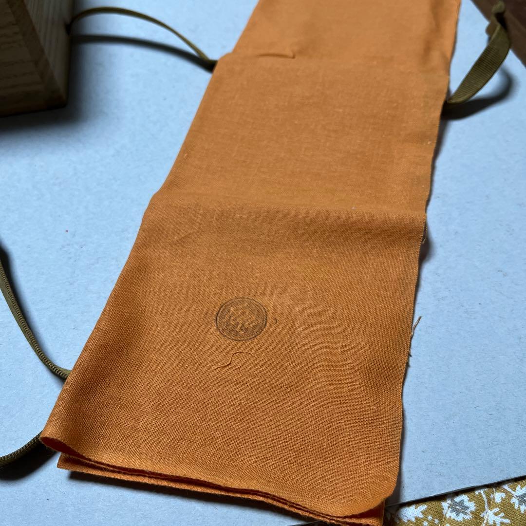 茶碗　黒仁清紅葉文　手塚充(手塚石雲) 共桐箱　箱書有　作家物　本物保証