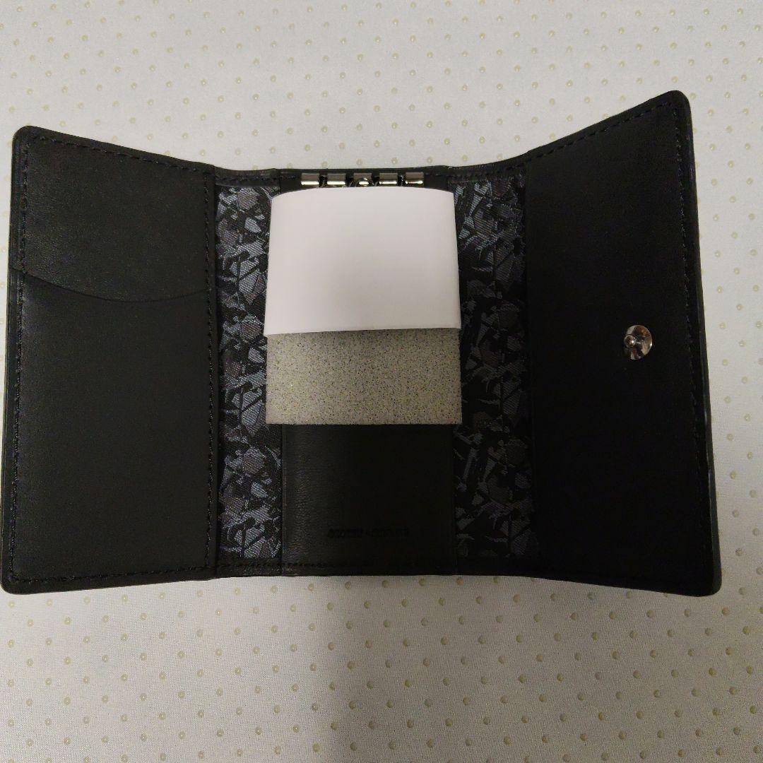 機動戦士ガンダム BLACKシリーズ シャアマーク迷彩柄 キーケース