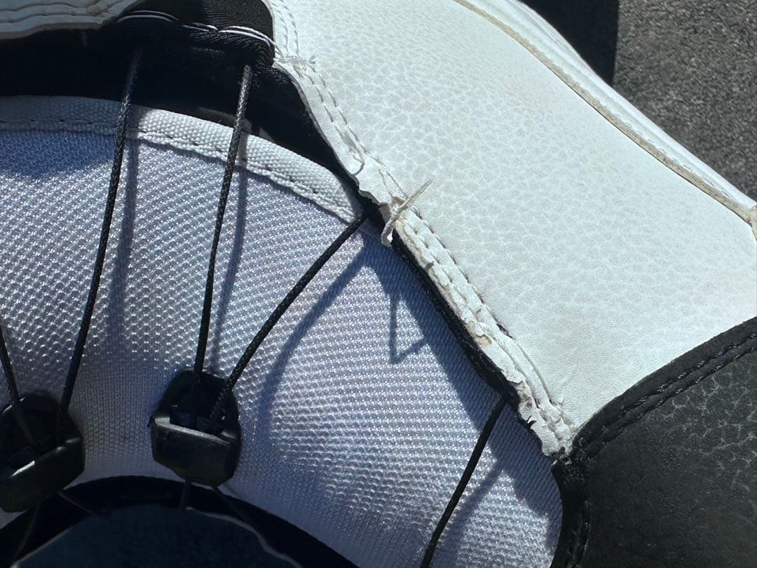 スノーボードブーツ ホワイト/ブラック　28cm