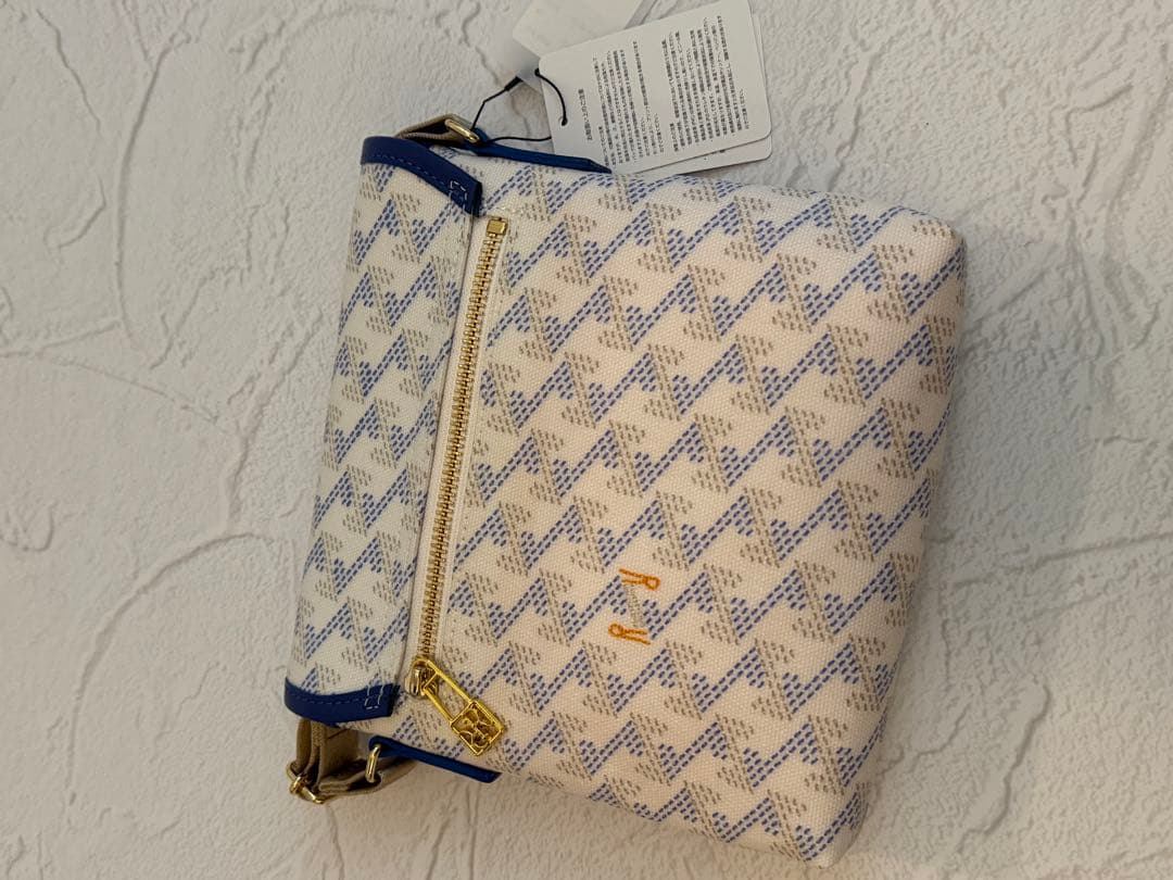 新品タグ付きResurrection レザレクション　ショルダーバック　パロット