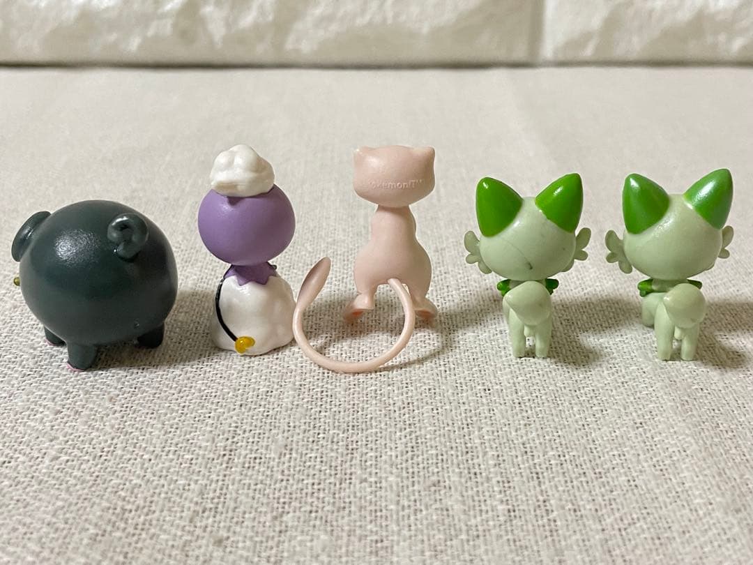 ポケモン　ミニフィギュアなど　ピカチュウ　ルギア　メガリザードンX ヘラクロス