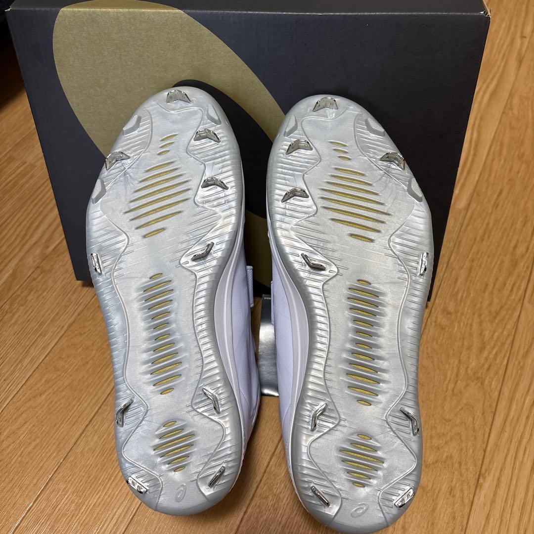 ASICS ホワイト スパイク