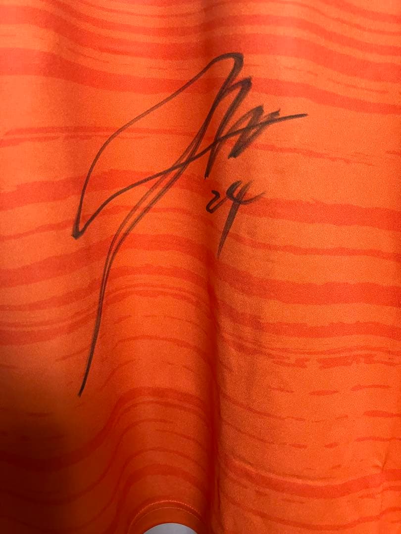 アルビレックス新潟 森　璃太サイン入りユニフォーム　サイズＭ