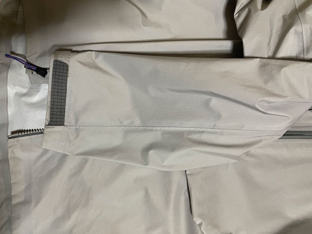 patagonia ミニマリスト・ウェーディング・ジャケット