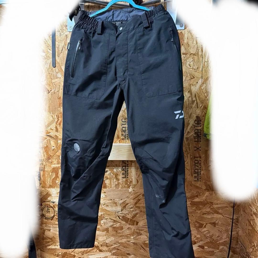 Daiwa GORE-TEX フード付きレインウェア