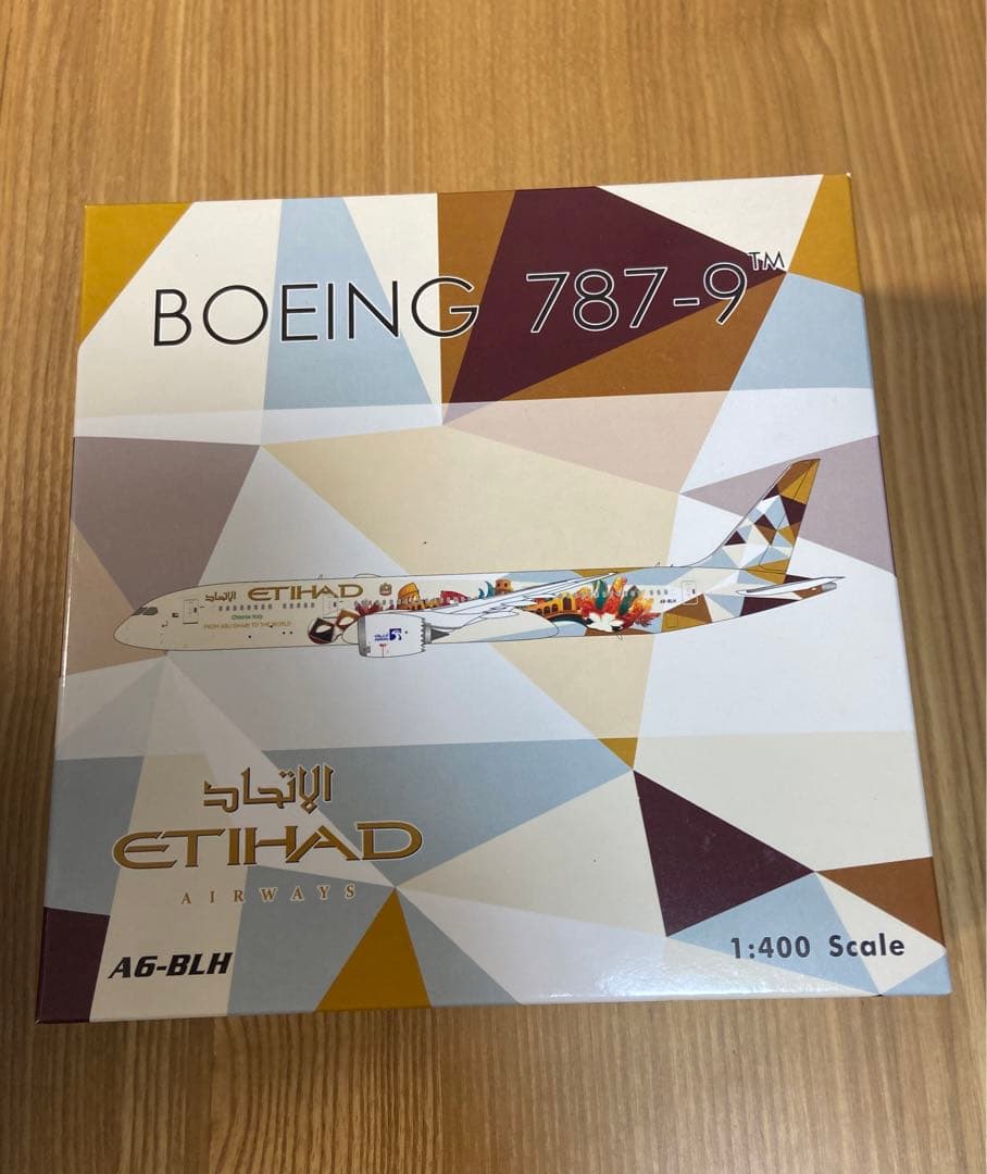 最終値下げ中　エティハド航空Boeing787-9（特別塗装）