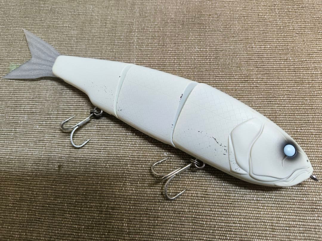 トリプルデラックスSWモデル（マットバニラ）中古美品