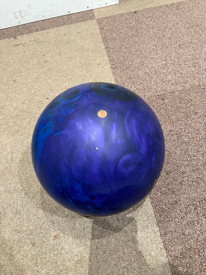 ★新品★モーティブ　キングベノム　ボウリングボール　15ポンド