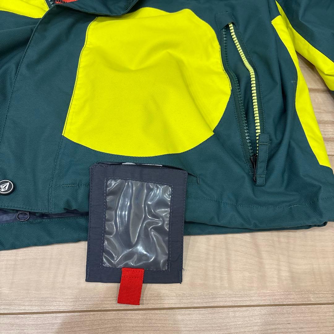 VOLCOM スノーウェア　スノーボードウェア　ウィンタースポーツ　ボルコム