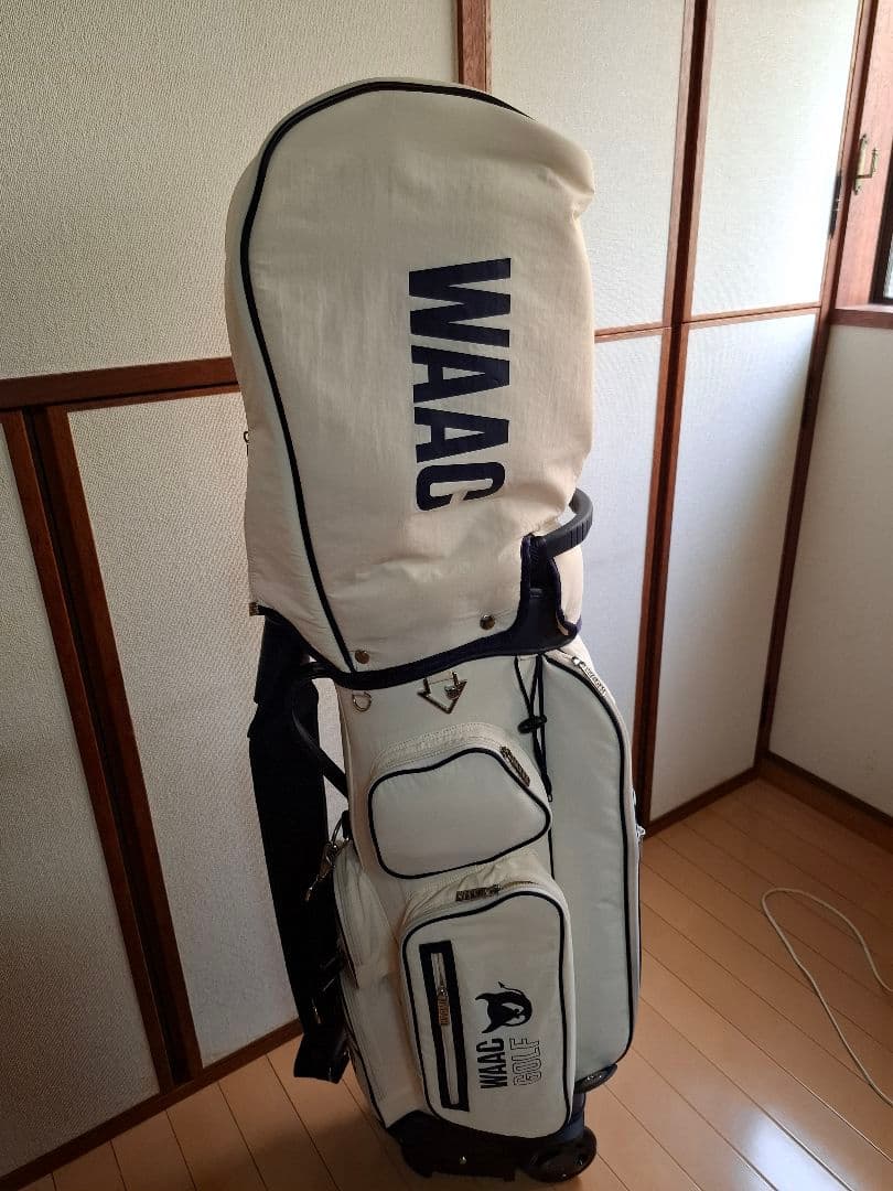 WAAC キャリー付き　ゴルフバッグ・キャディバッグ ホワイト・ネイビー