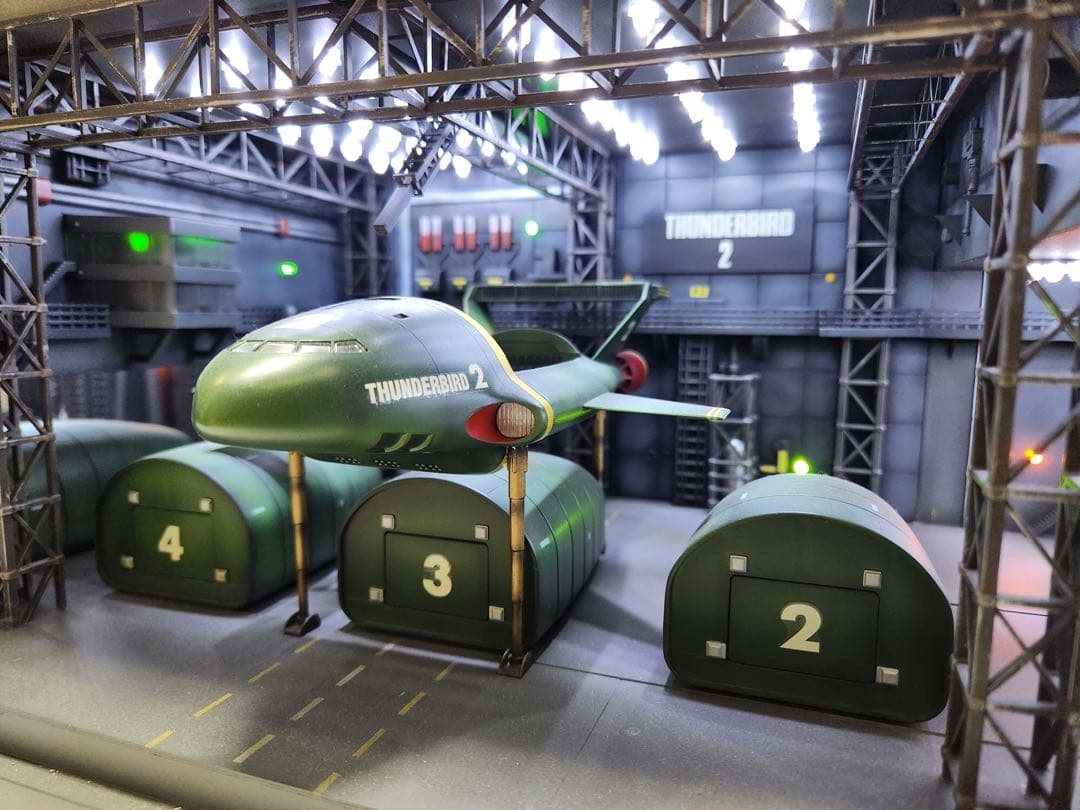 【これで最後！】40%オフ衝撃プライス　サンダーバード2号+夢の基地　手渡し限定