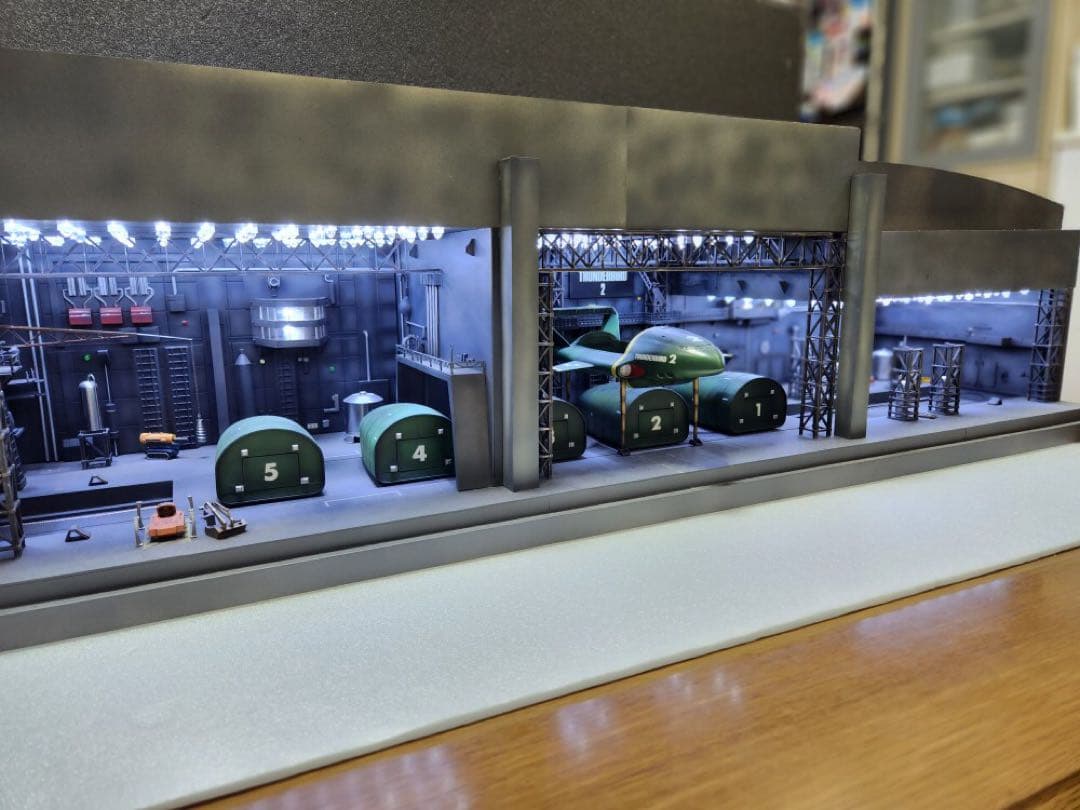 【これで最後！】40%オフ衝撃プライス　サンダーバード2号+夢の基地　手渡し限定