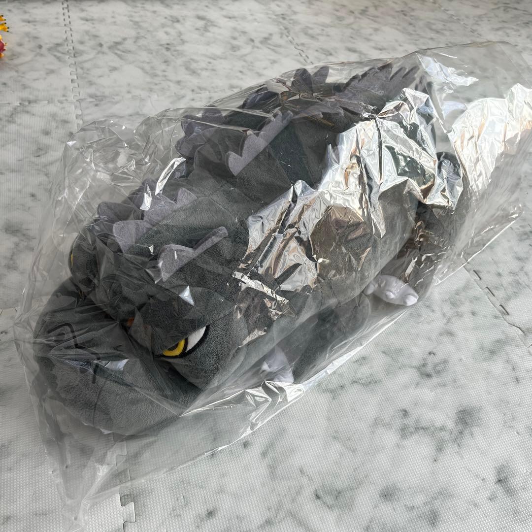 しまむら ゴジラ ダイカットクッション　ぬいぐるみ