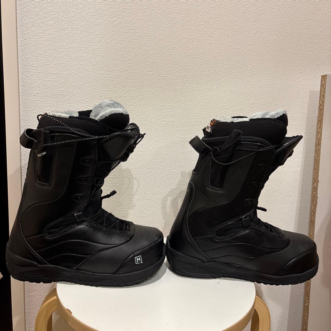 23-24 NITRO CROWN 24 ナイトロ　クラウン　スノーボードブーツ