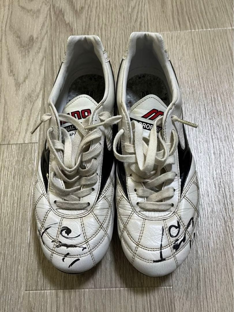 FC東京 小柏剛選手着用 直筆サイン入りスパイク