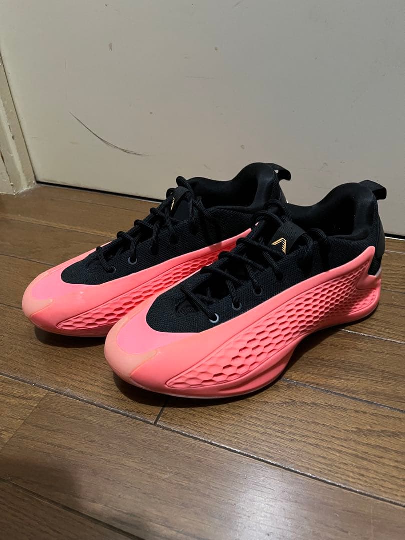 アディダス A.E.1 ロー \"アシッドレッド/コアブラック/アシッドオレンジ\"