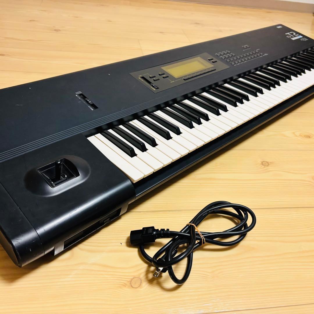 KORG T2 シンセサイザー 61鍵盤　コーグ
