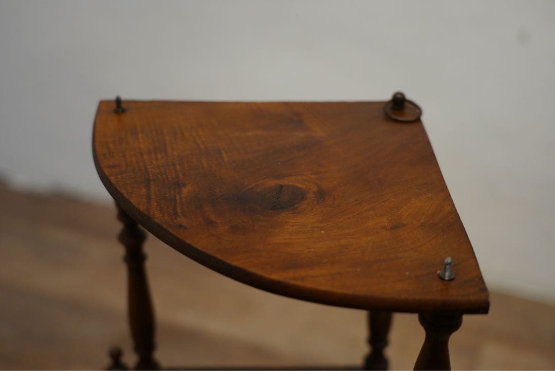 フランスアンティーク　シェルフ　壁掛け可能　コーナー　棚