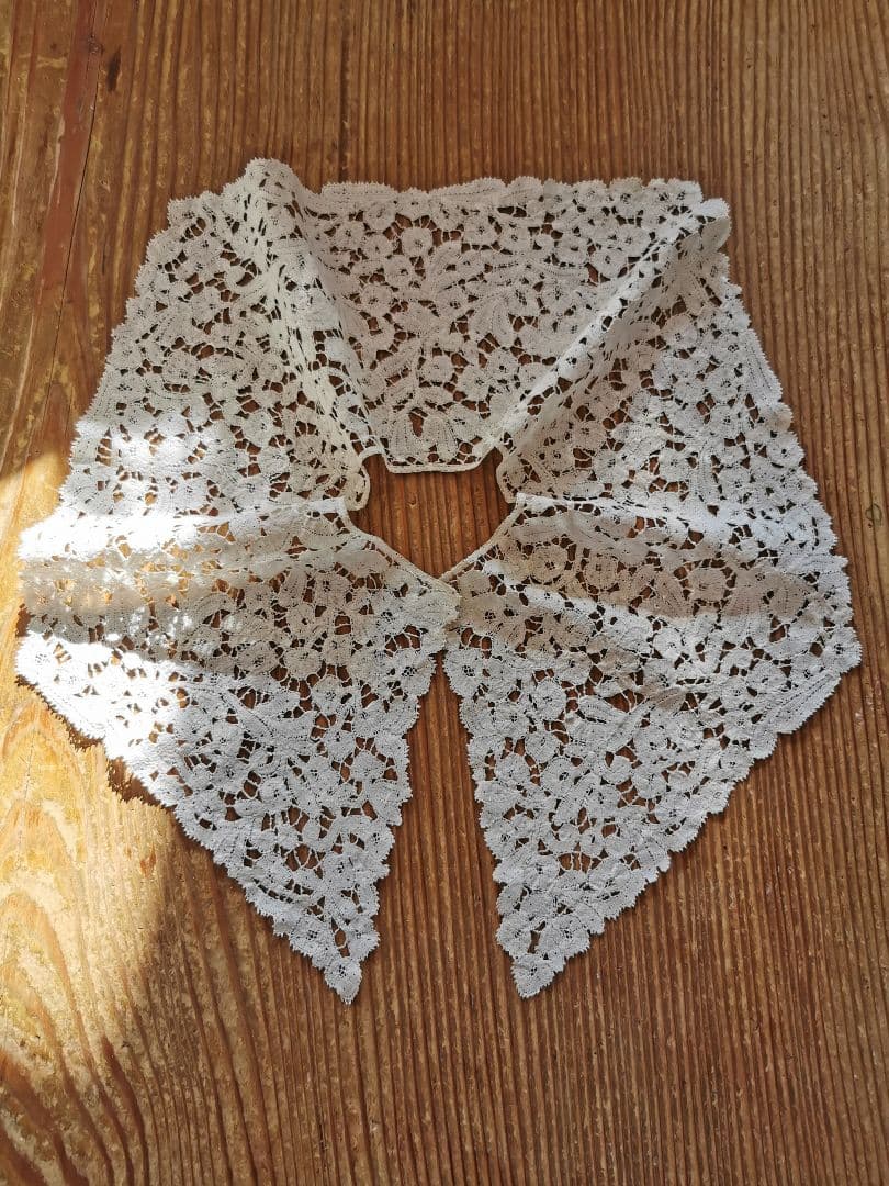 アンティーク ベルギーブルージュボビンレース付け襟 18c.ローズレアバージョン