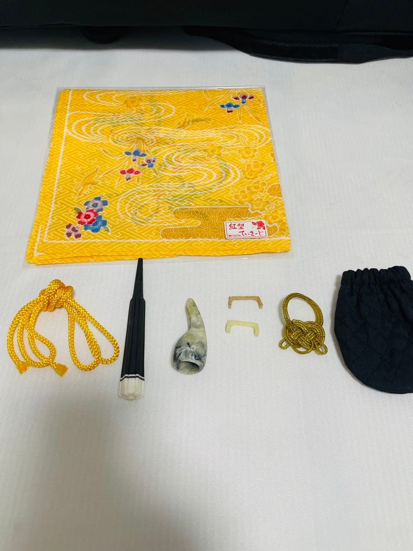 ちゅら咲　三線 本皮 本革 蛇皮 蛇革 琉球 沖縄 楽器　ソフトケース付き