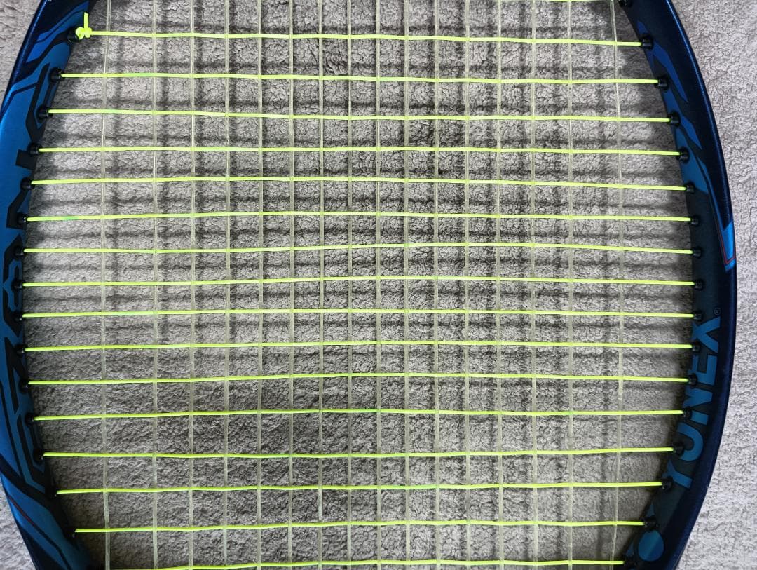 ヨネックス　EZONE98 グリップサイズ3　(値下げしました）