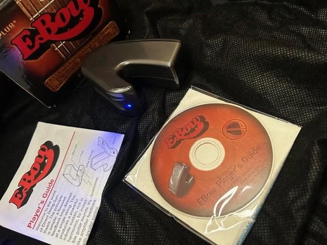 E-BOW PLUS イーボウ　プラス EBOWイーボー　サスティナー　倍音系