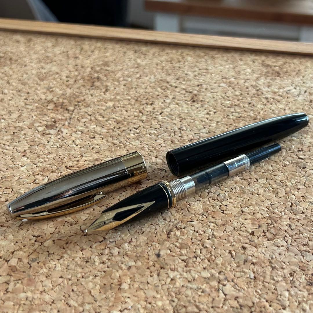 シェーファーレガシーヘリテージ万年筆　ブラックラッカーパラディウム ペン先18K
