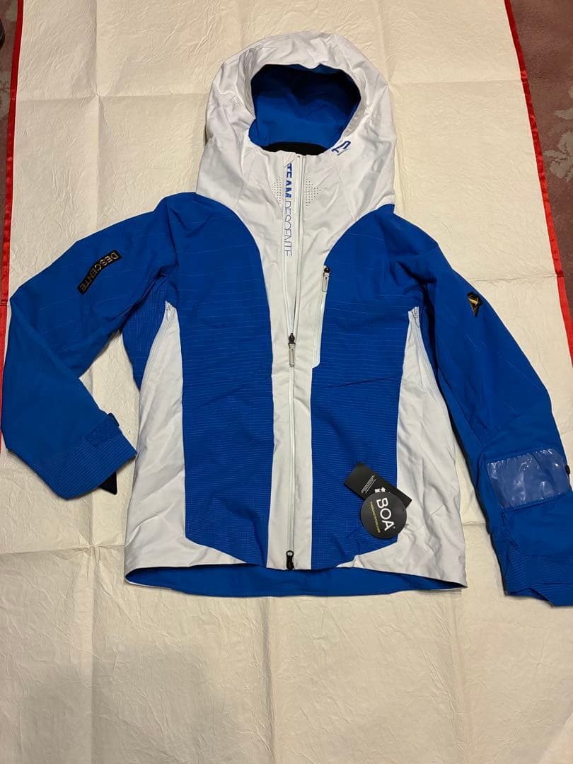 新品デサントDESCENTEスキーウェアデモチーム　サイズＯ メイトモデル非売品