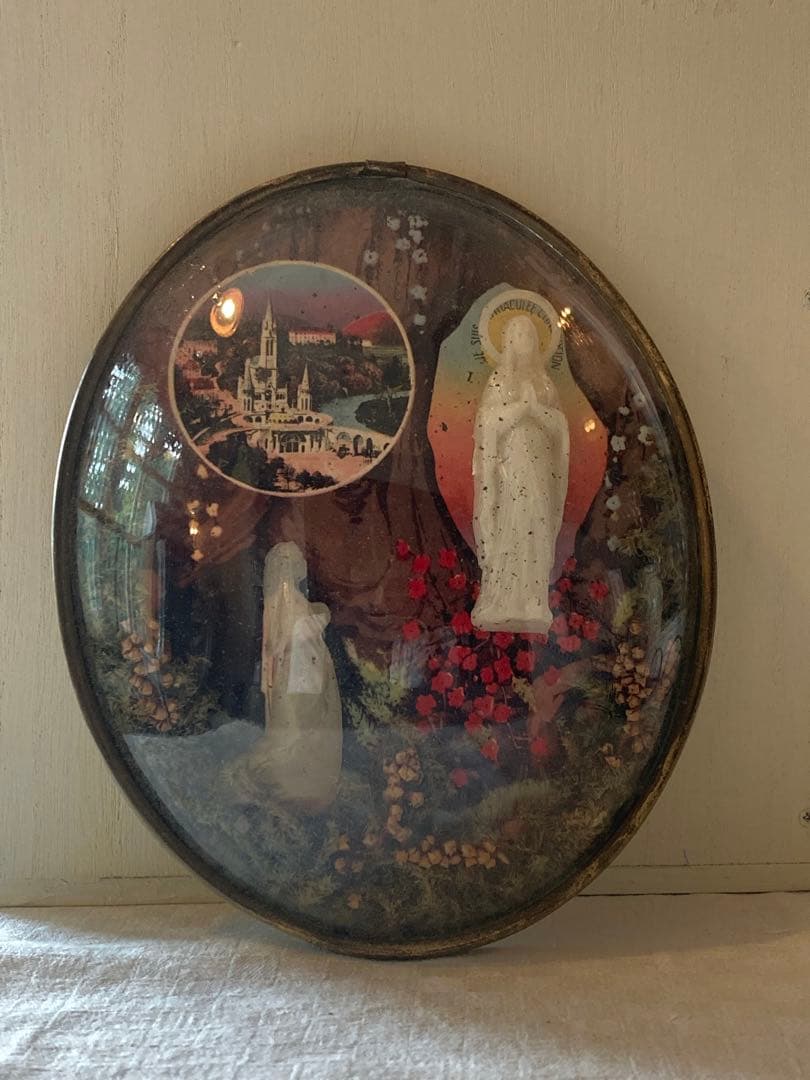 値下げ　フランス　アンティーク　ルルドの泉　聖母マリア　球面ガラス　額　フレーム
