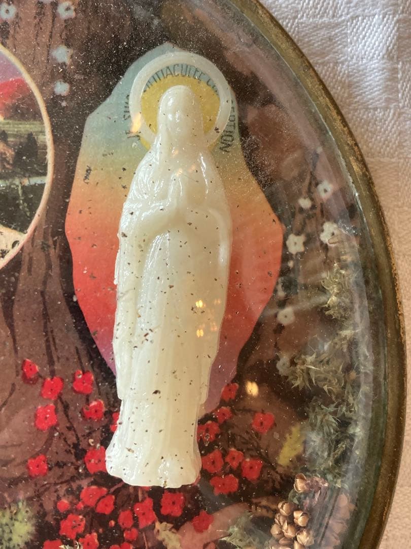 値下げ　フランス　アンティーク　ルルドの泉　聖母マリア　球面ガラス　額　フレーム