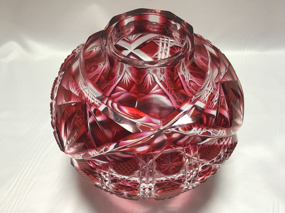 薩摩切子　大型丸花器　銘「晃玉」　薩摩ガラス工芸作　金赤　定価352,000円