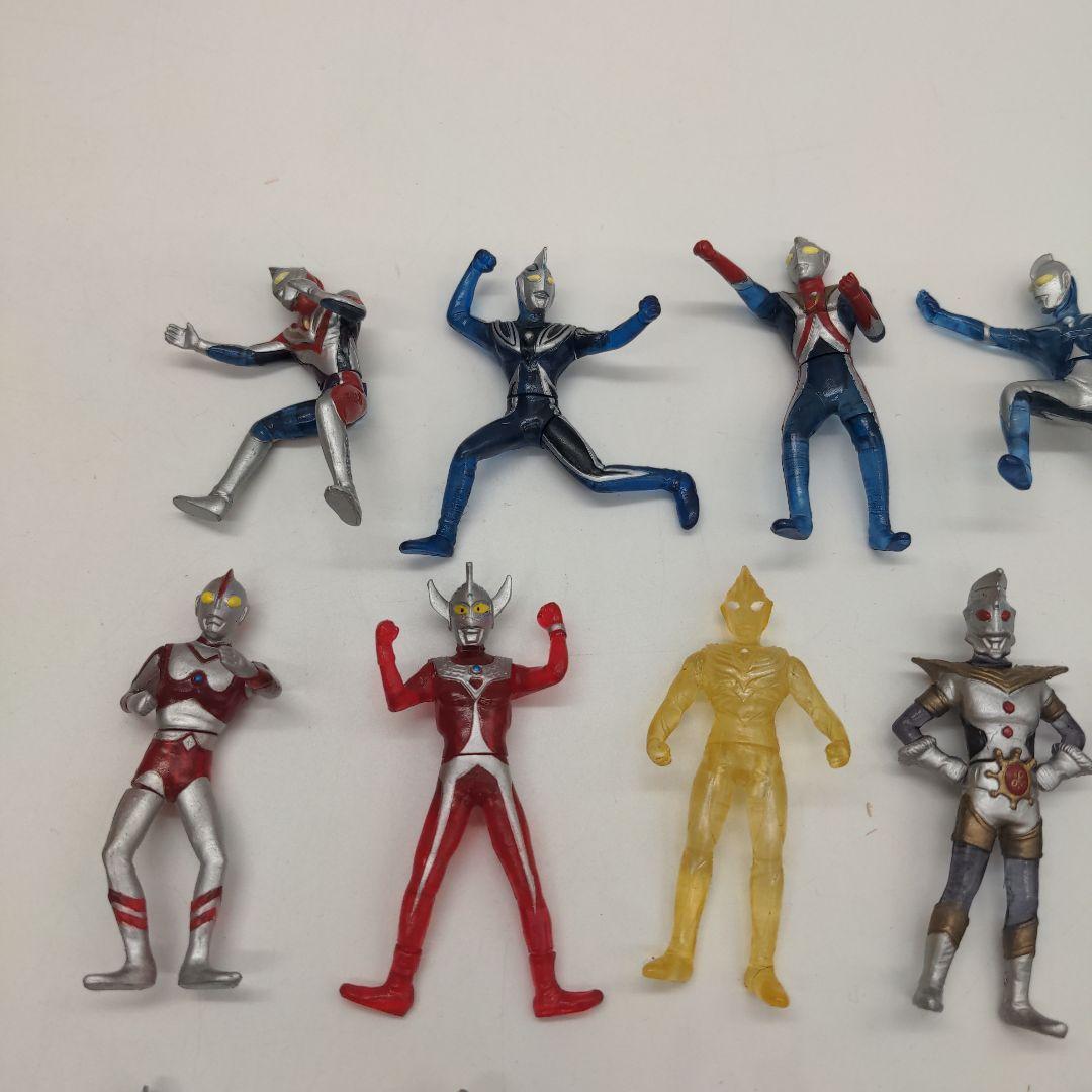 ウルトラマン　キャラエッグ　クリアバージョン　　17体セット