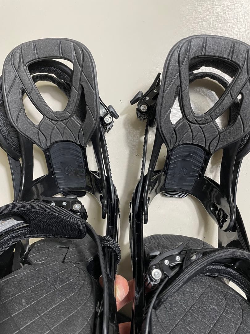 SALOMON スノーボードビンディング ARCADEブラック S/M